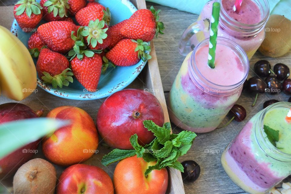 Fruit smoothies with fresh fruit 