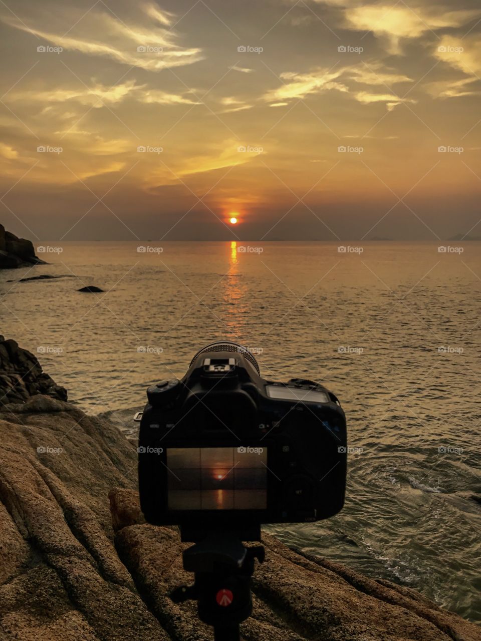 Mobile Photography, with my favorite Landscape photography Hobbies. My ultimate body Canon 80D dslr Camera..