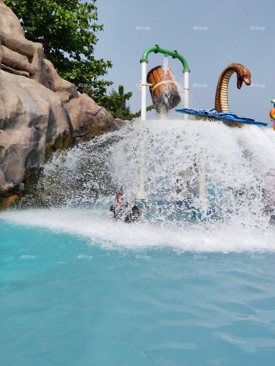 huge splash of water on head in summer is the best thing to experience 🙂