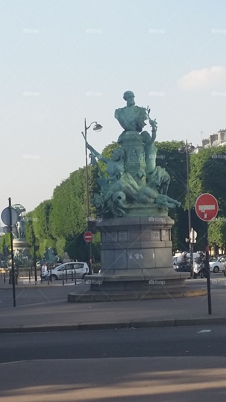 sculpture in Paris. business trip#3