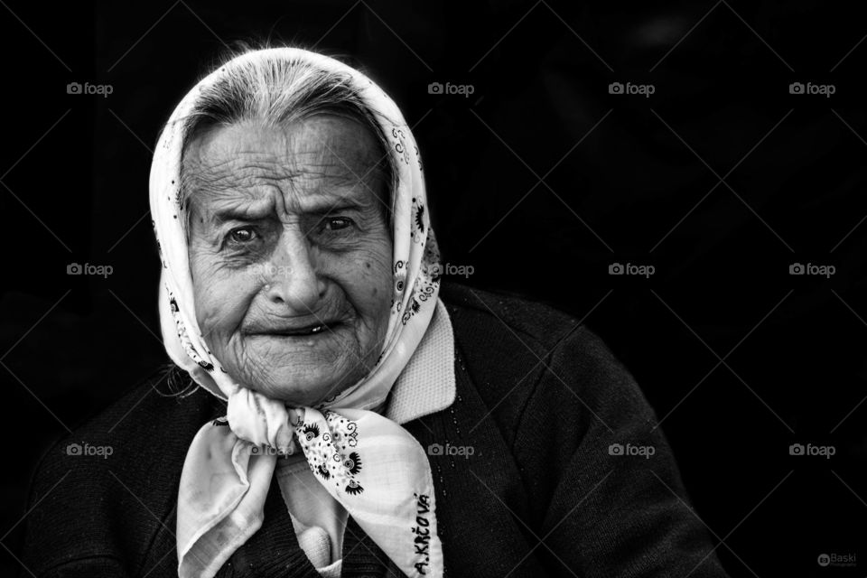 Old woman black and whitr photo emotion beauty still pretty