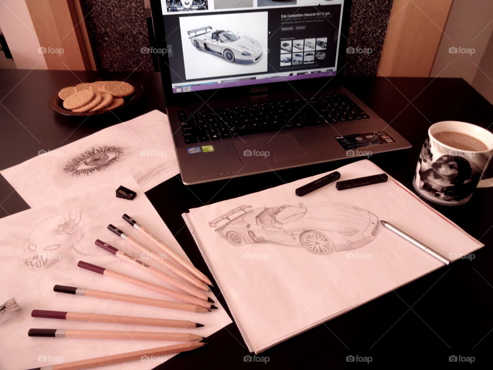 desk. my desc with my sketch