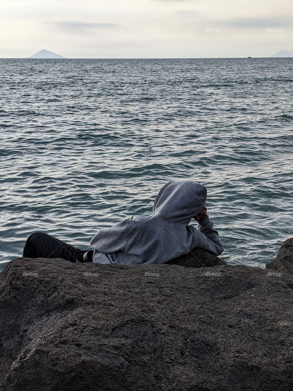 enjoy the sea atmosphere in the afternoon