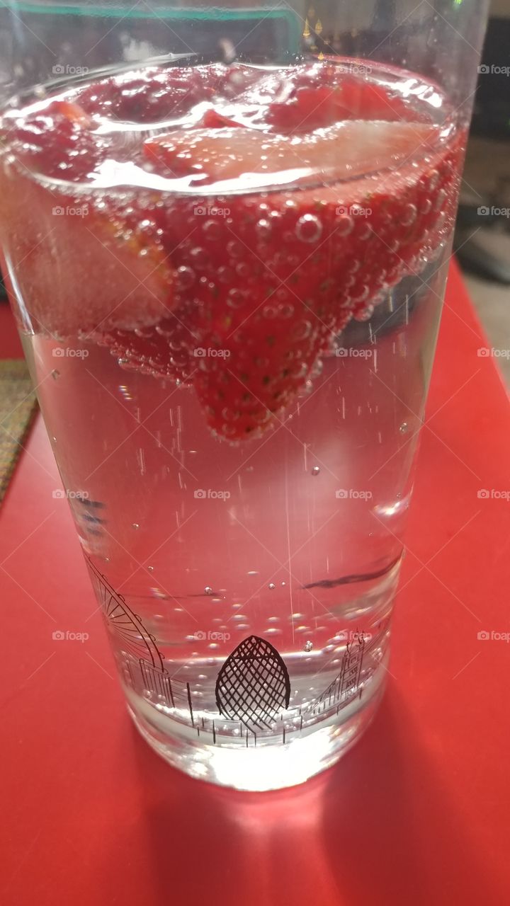 strawberry seltzer 2