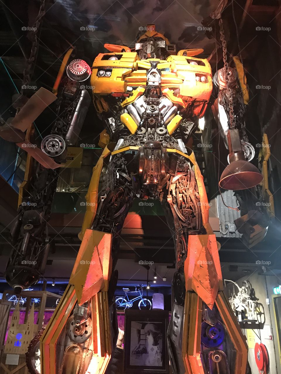 Robot
Transformer
Bumblebee
Riplieys
Yellow

