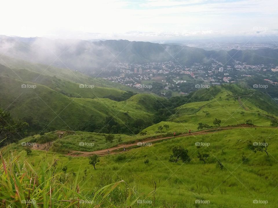 a walk through the mountain of the Maracay hotel, a place for recreation, tourism and outdoor sports.  beautiful view of our garden city Maracay