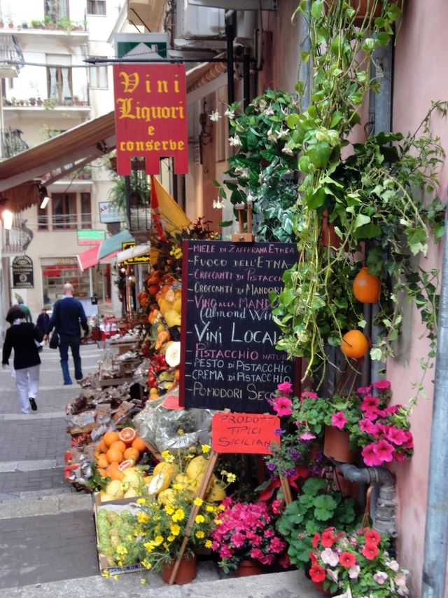 Street market