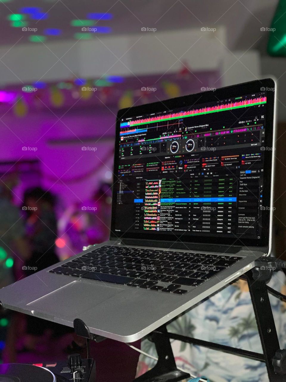 Digital DJ it’s party time