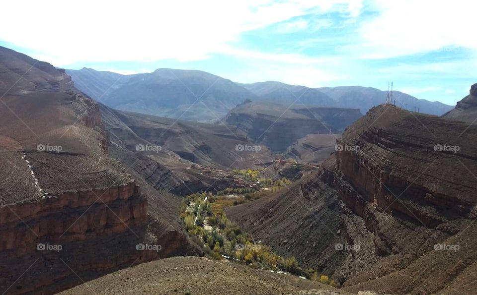 Villages and spectacular views between the Atlas Mountains in Morocco