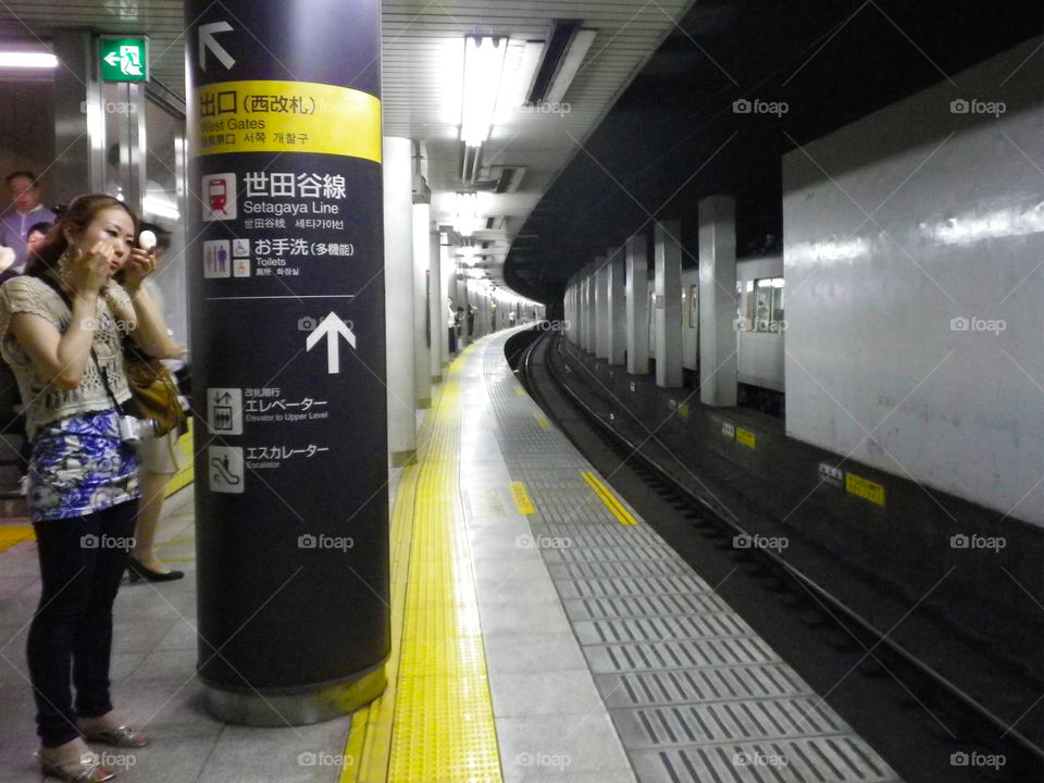 underground japanese train waiting by hugo