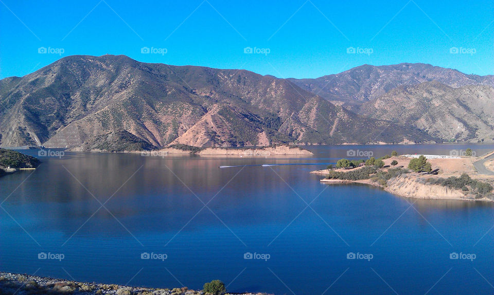 lake pyramid ca by caluchis