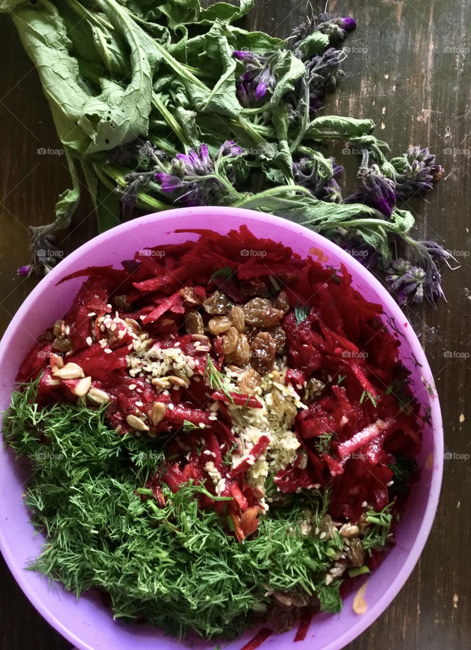 Healthy salad of beetroot and seeds