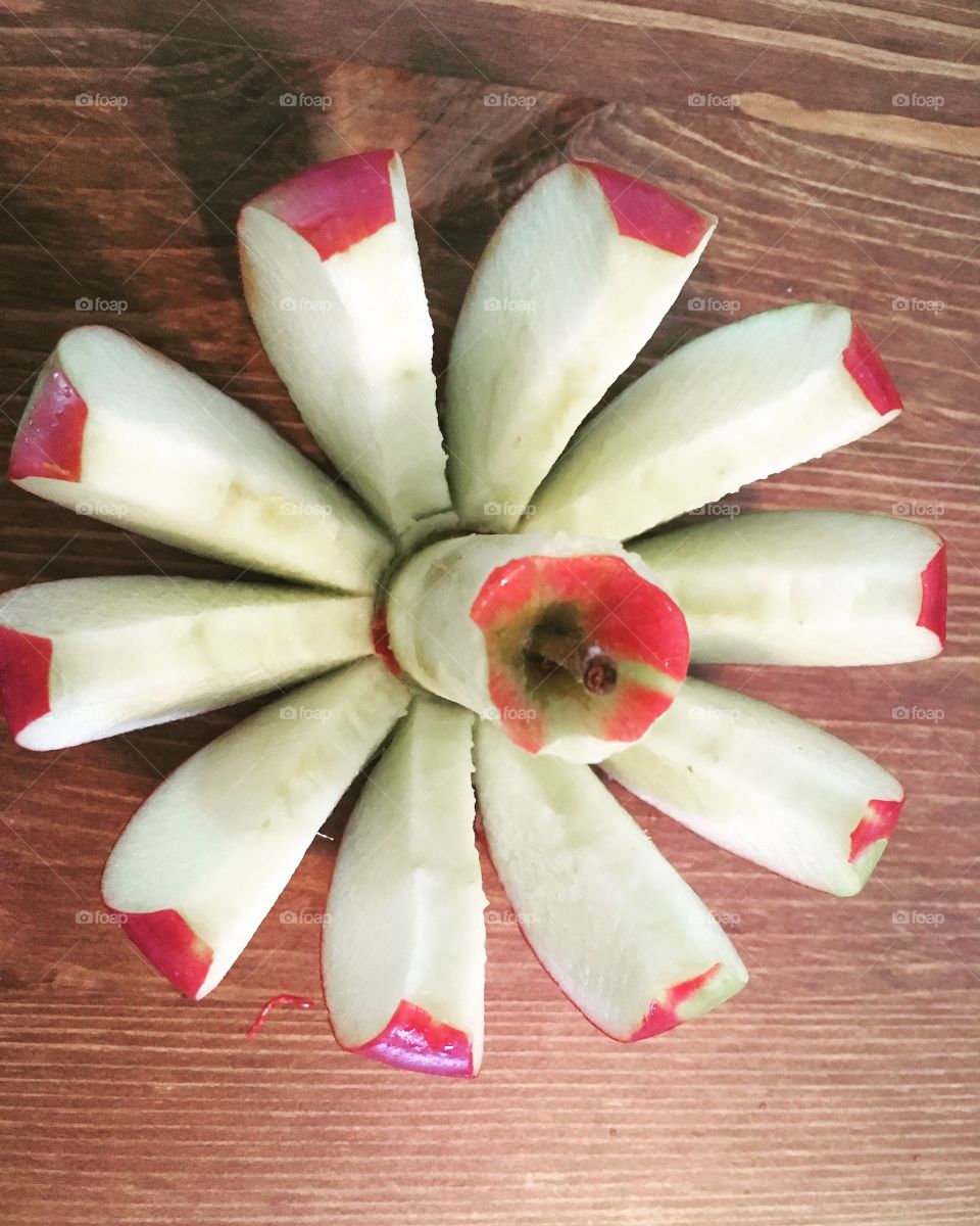 An apple a day keeps the doctor away 