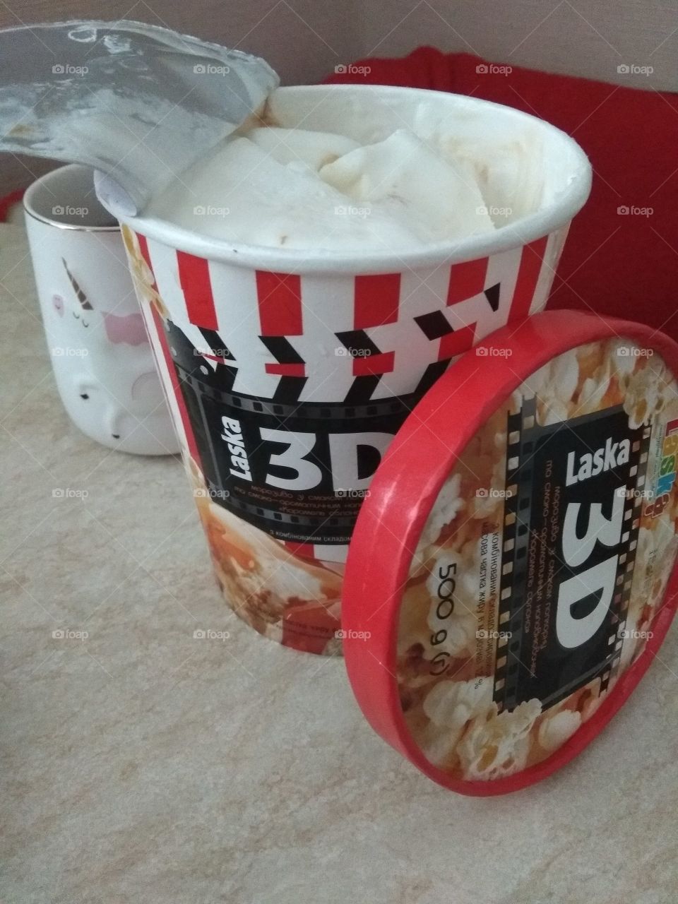 Ice cream. Мороженое. Ice cream in the cinema. 3D cinema. Unicorn and 3D cinema.