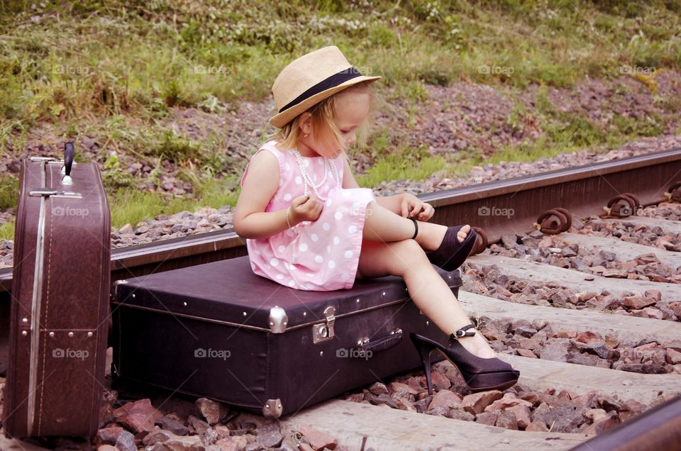 Отстала от поезда