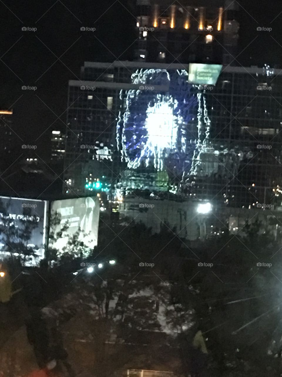 Reflective ferris wheel 