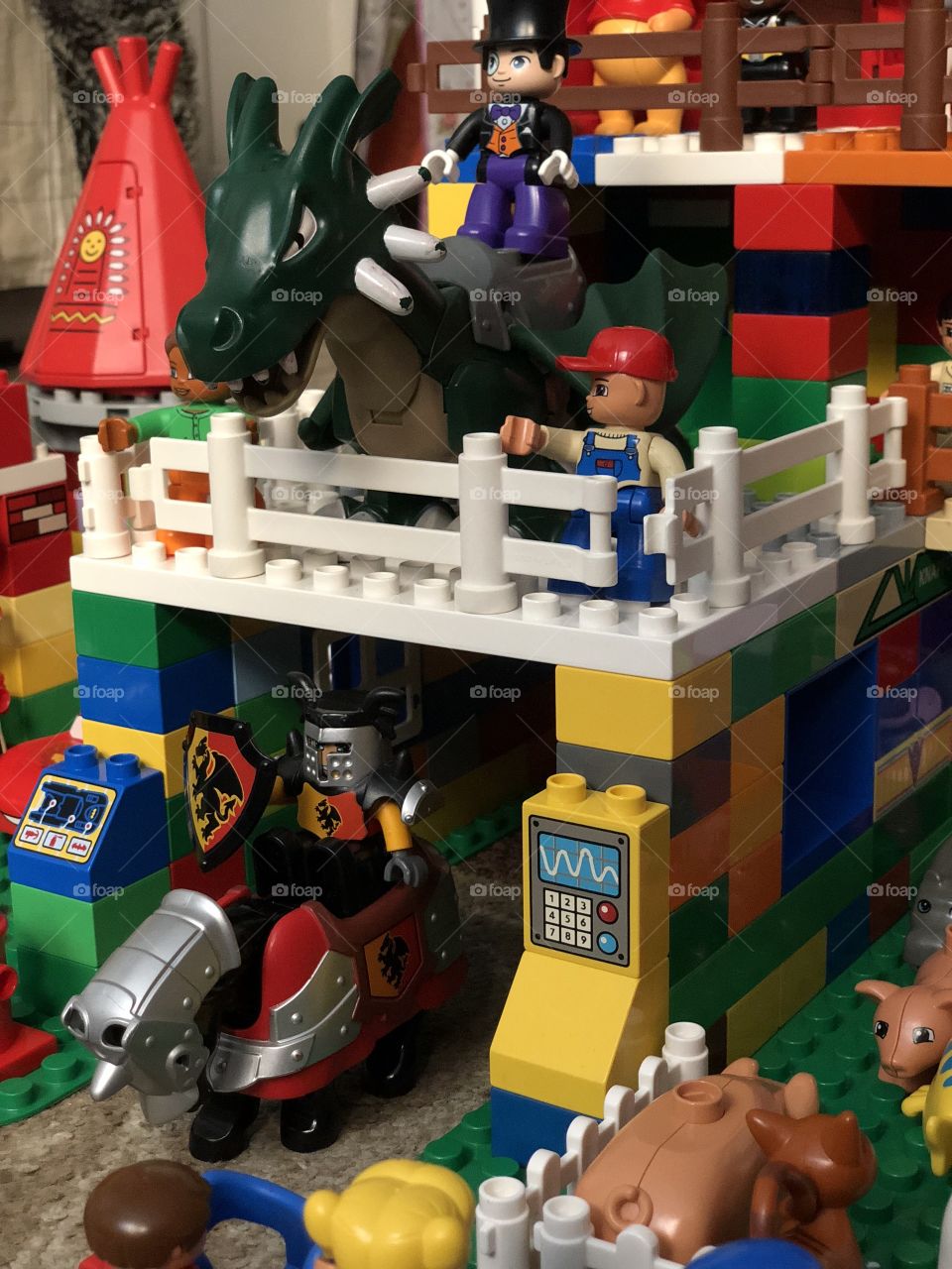 Dragon and knight Duplo 