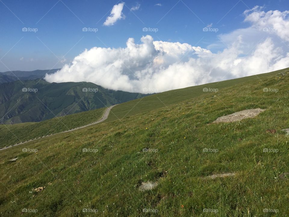 Clouds blocked by ridges