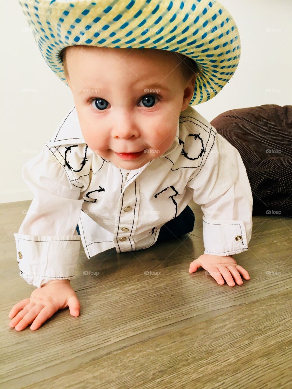 Baby cowboy is ready to crawl 