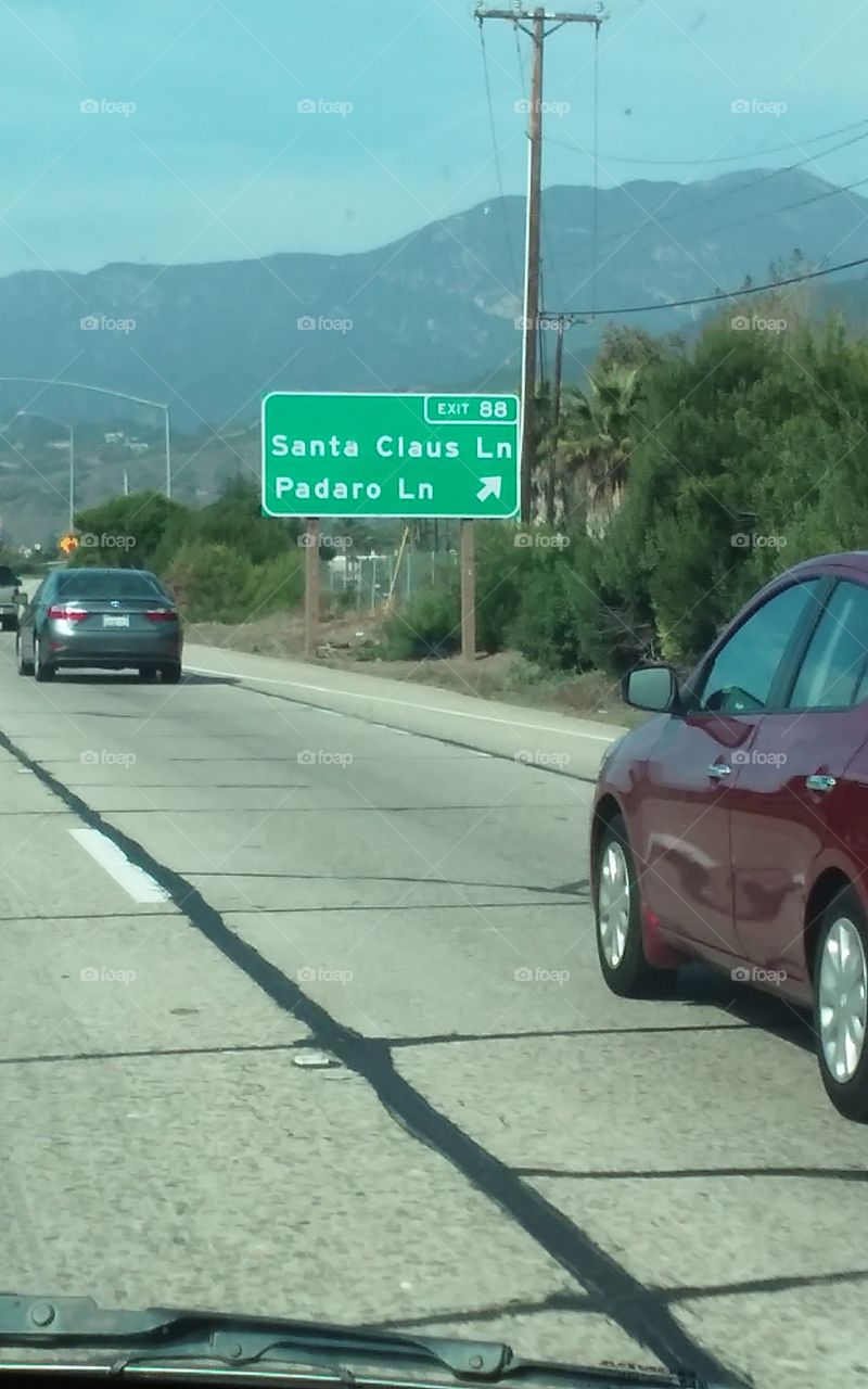 Finding Santa in California