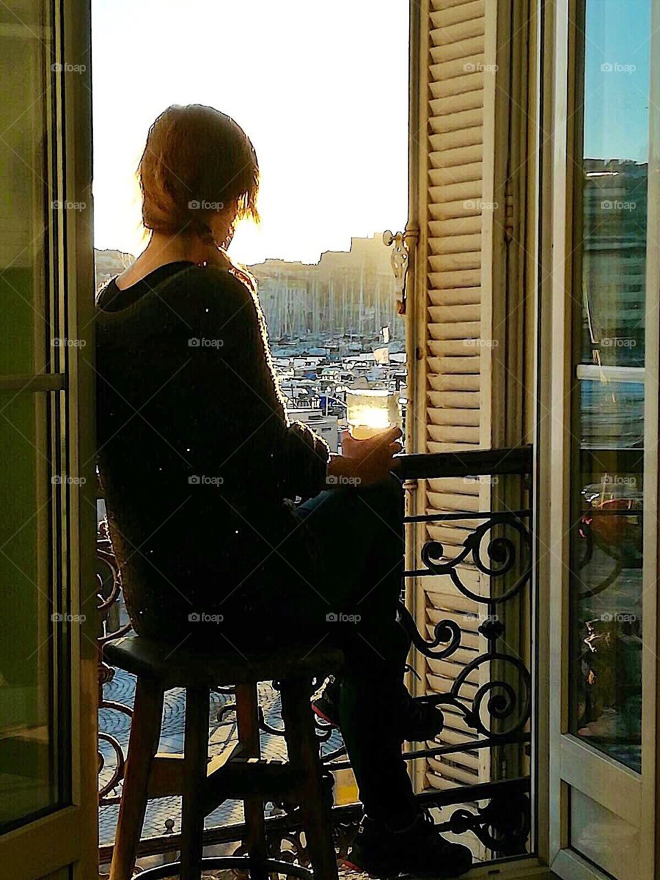 Window simple romantic nostalgic girl 