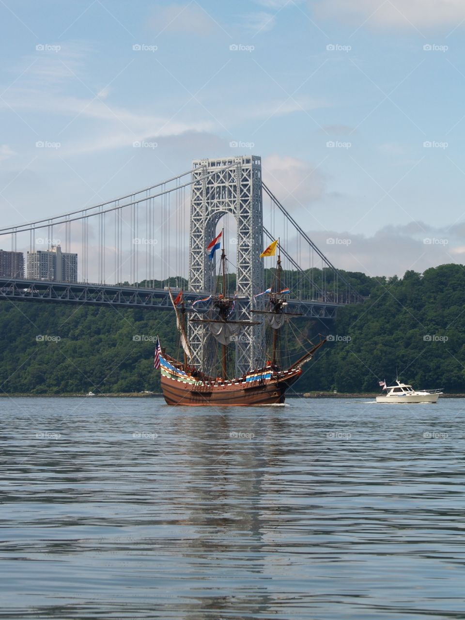 Sailing on the Hudson 