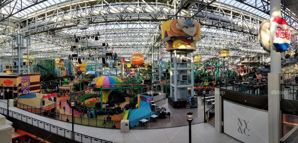 Mall of America central atrium amusement park