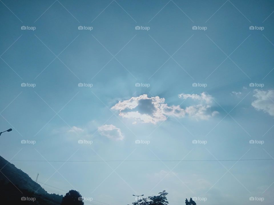 Ravarma VanguvO  /  Sparkling Clouds / Wonder lights / Blue Evening