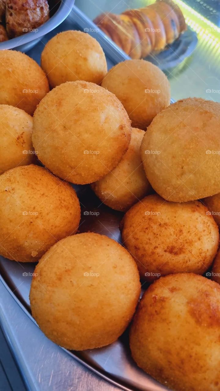 Orangina, rice balls