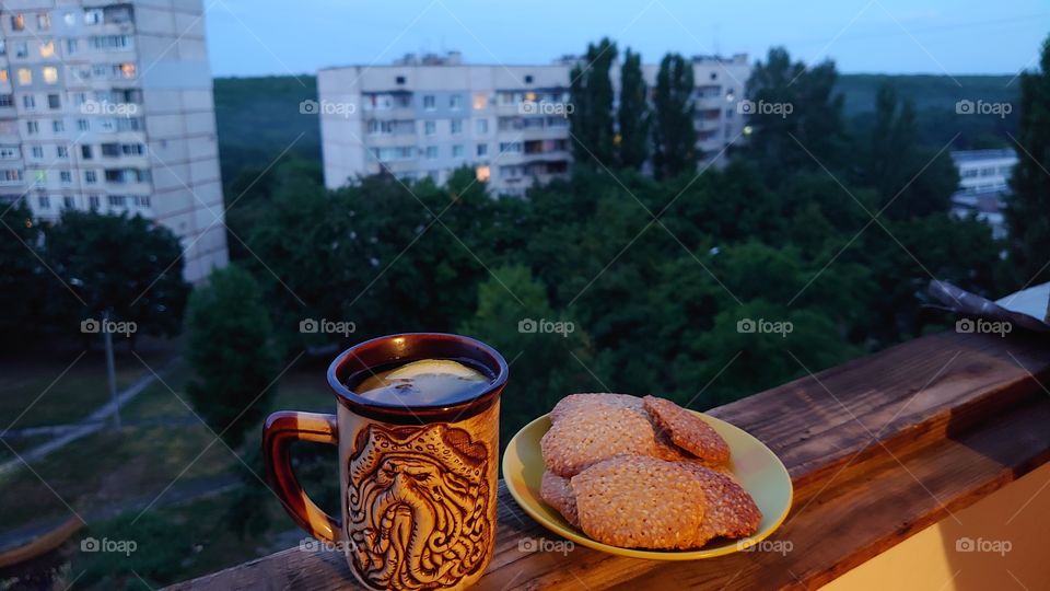 evening tea. The most delicious tea recipe is tea, lemon, mint.