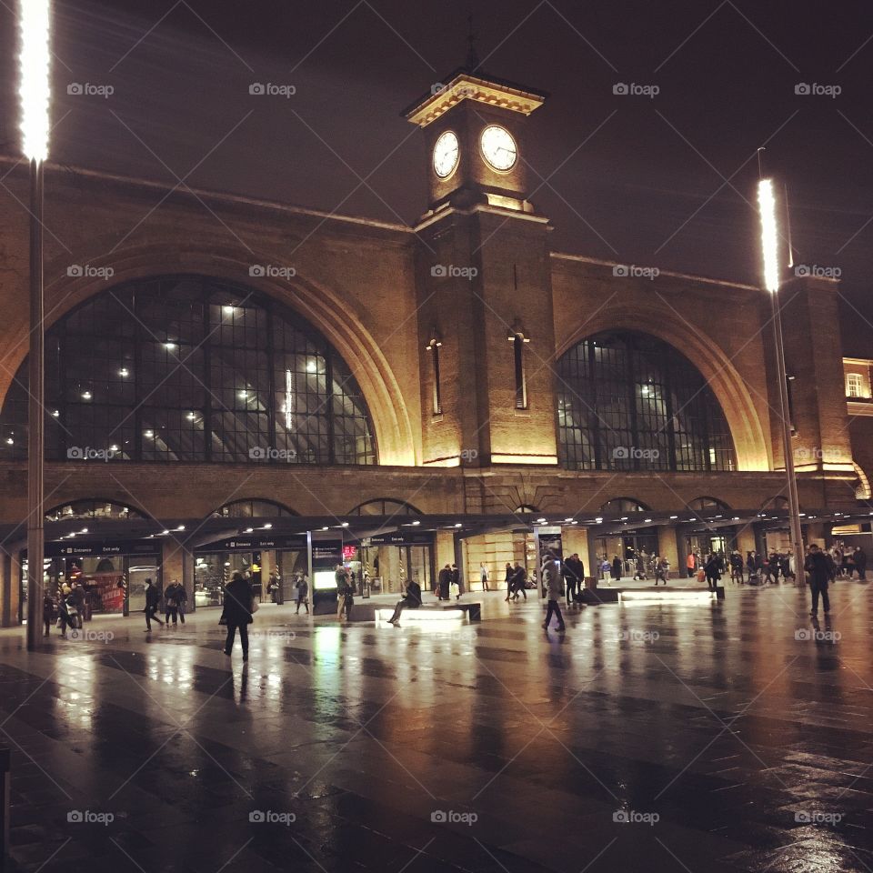 Hustle and bustle at London’s king’s Cross station