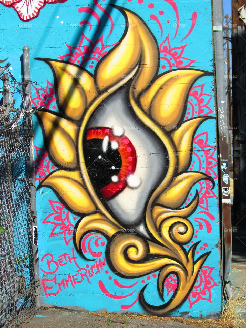 street art, a painting of a abstract eye