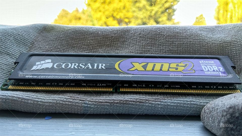 800MHz DDR2 Corsair XMS2 ram