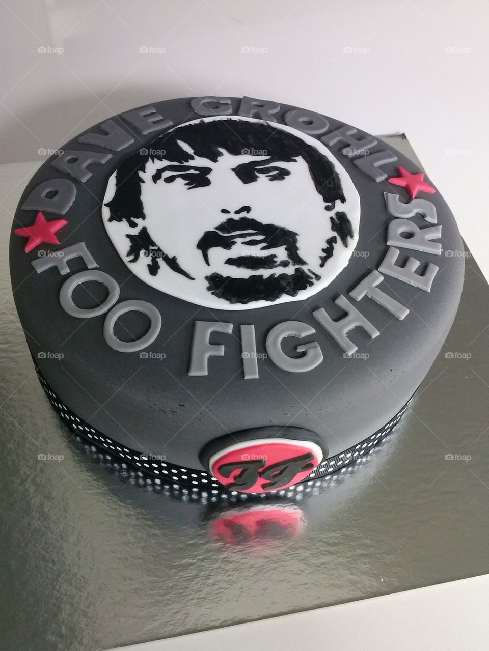 Foo Fighters cake