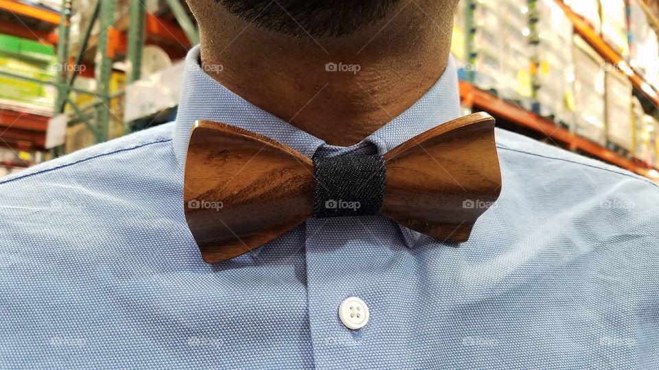 Wooden bowtie