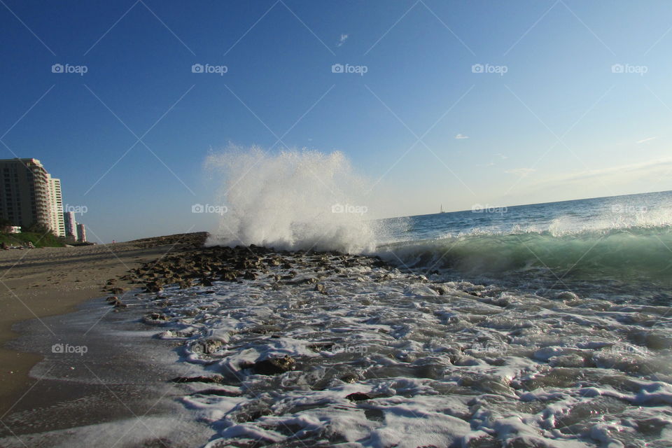 Huge waves crashing in singer island Florida!