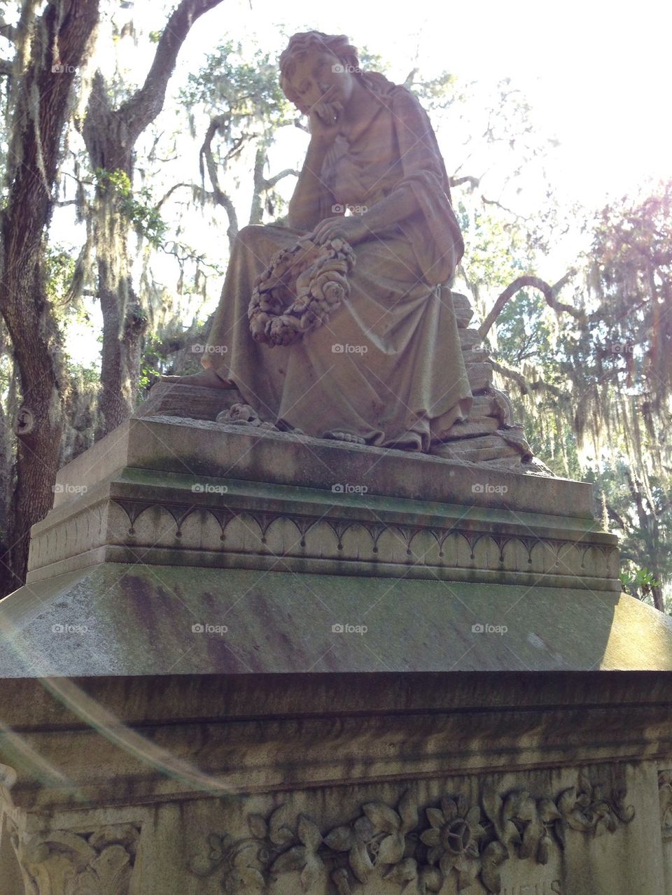 statue stone monument savannah by cable