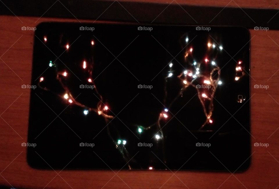 beautiful picture, drak background