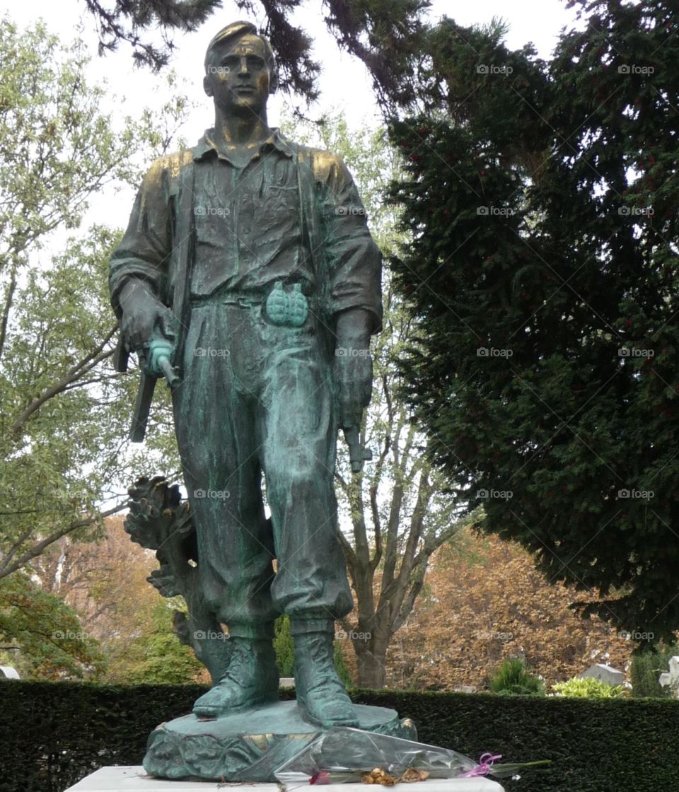 Bronze memorial to French Resistance Fighters in Pere LaChaise Cemetery, Paris