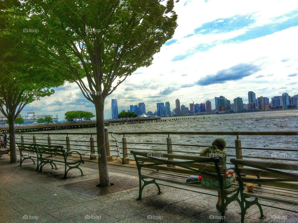 NYC . The Hudson River 