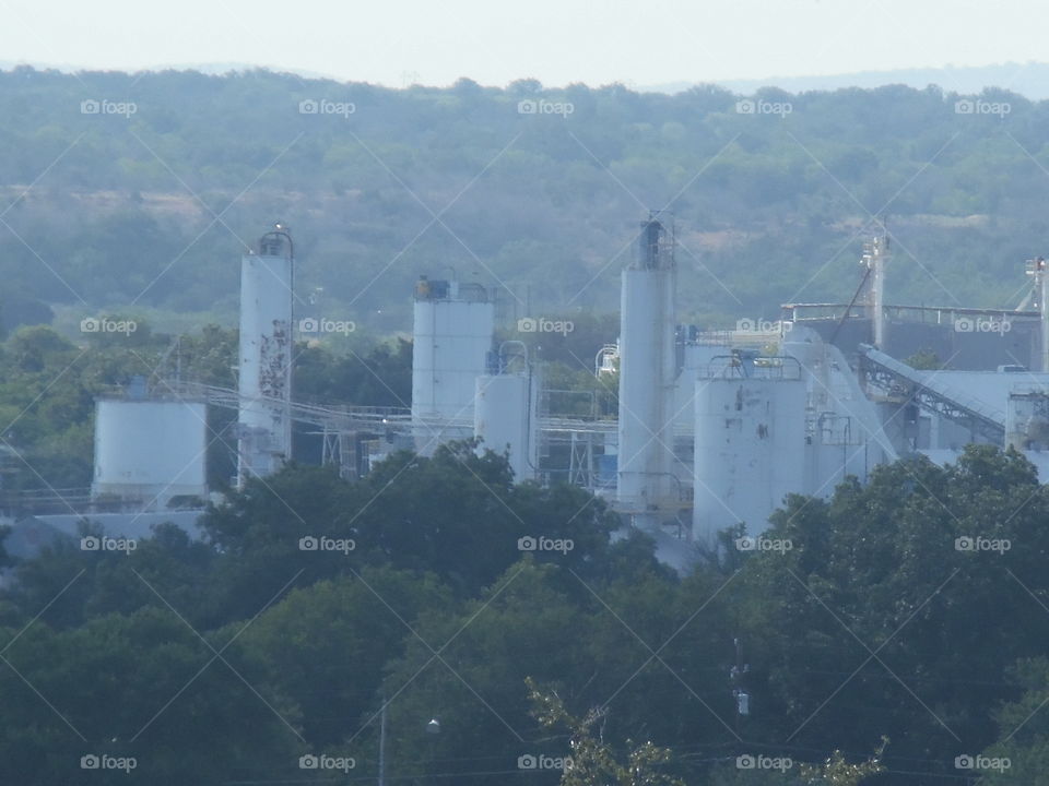 Texas gas plant. This is a picture of a gas plant that I saw while on vacation in the Gulf of Mexico. 👣 🚶 🏃 🔥 💨