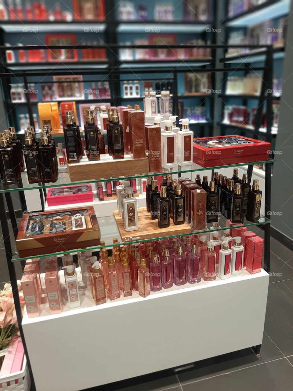 I need your support guys, I'm very, very poor, poor