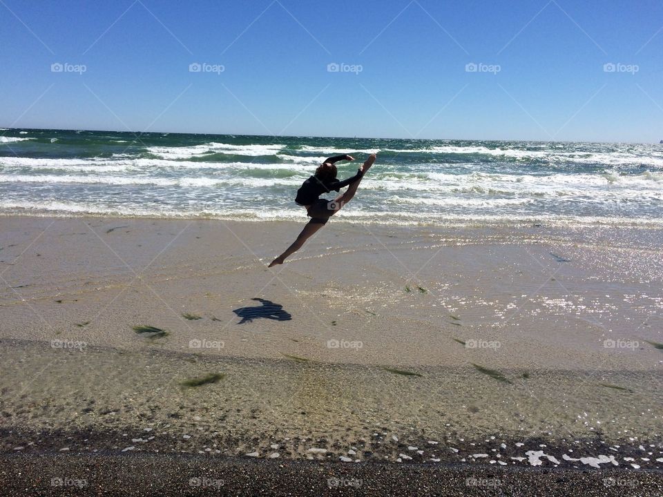 Don Q in Skagen. The famous jump from the Don Q ballet at Skagen 