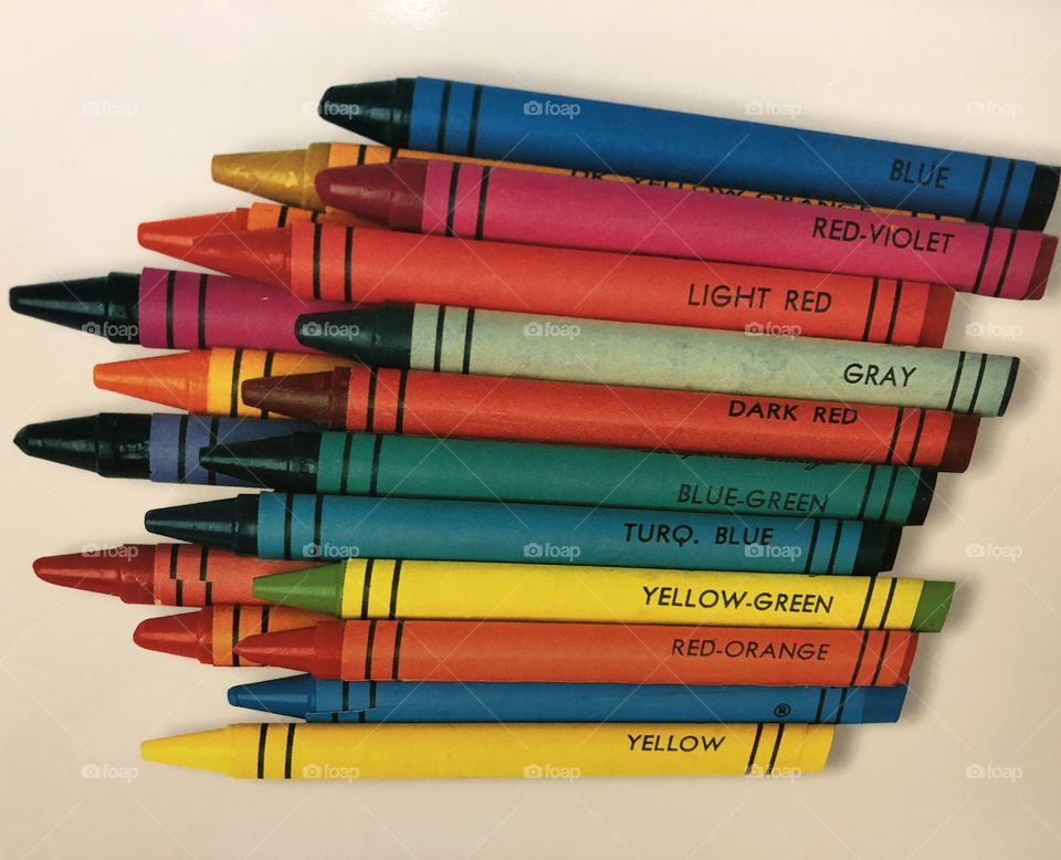 Crayons of many colors 