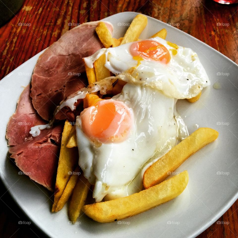 breakfast of kings. small restaurant does a mean eggs bacon ham and chips