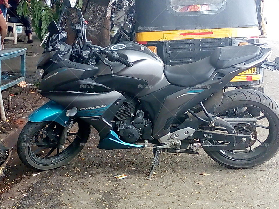 Yamaha Fazer sport bike