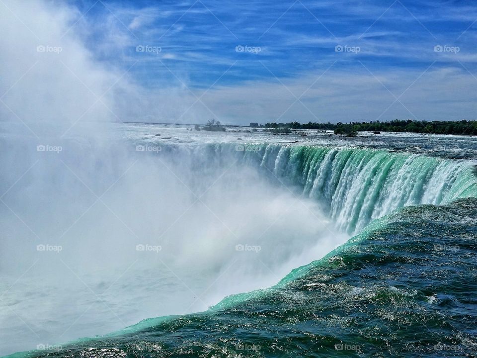 The overwhelming power of Niagara