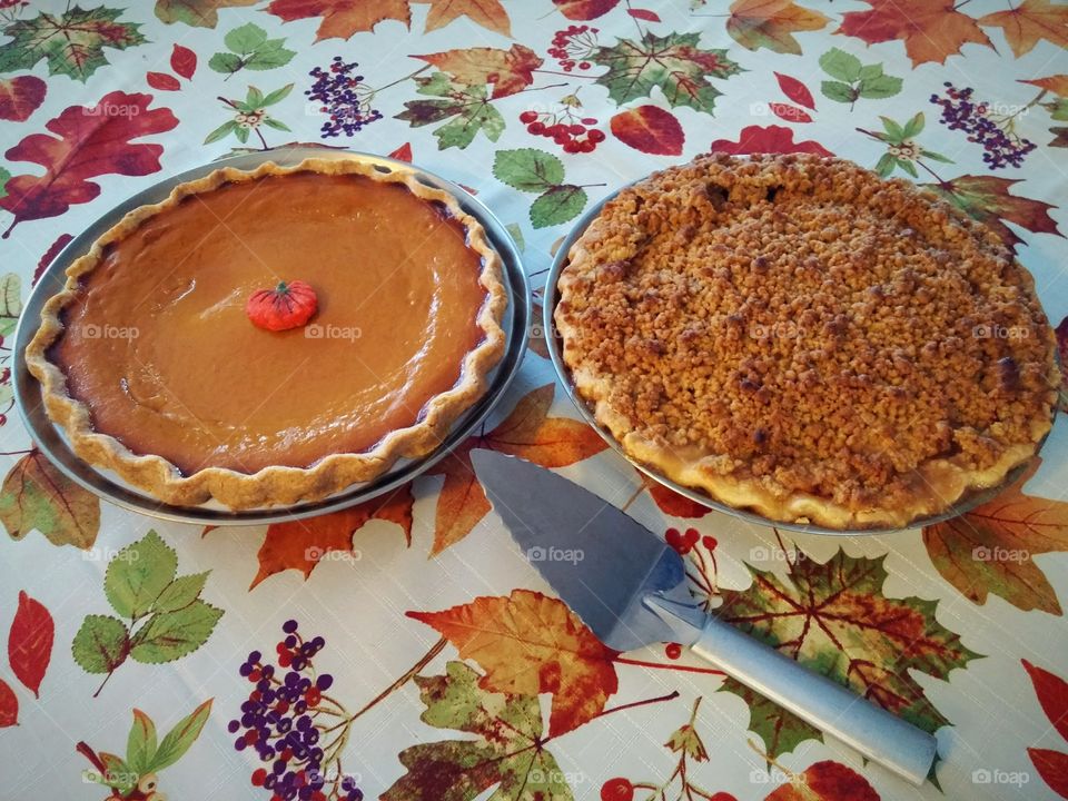 Homemade Pumpkin & Apple Pie for Thanksgiving