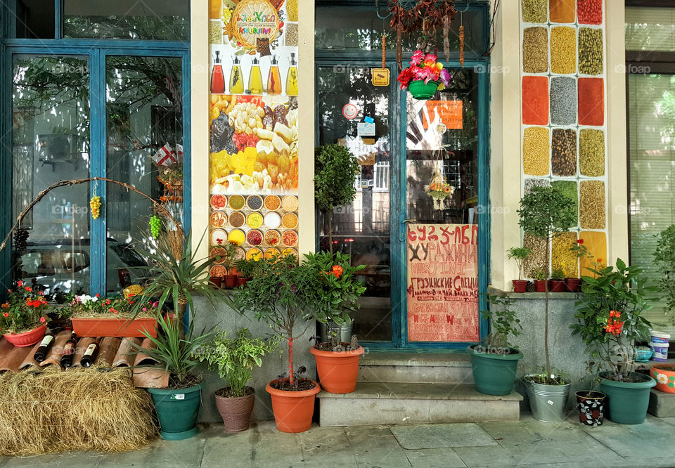 the showcase of a cozy store for spices