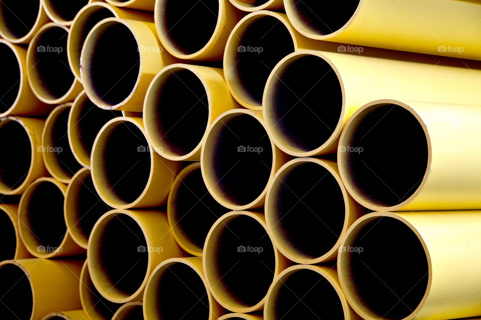 Big yellow pipes pattern